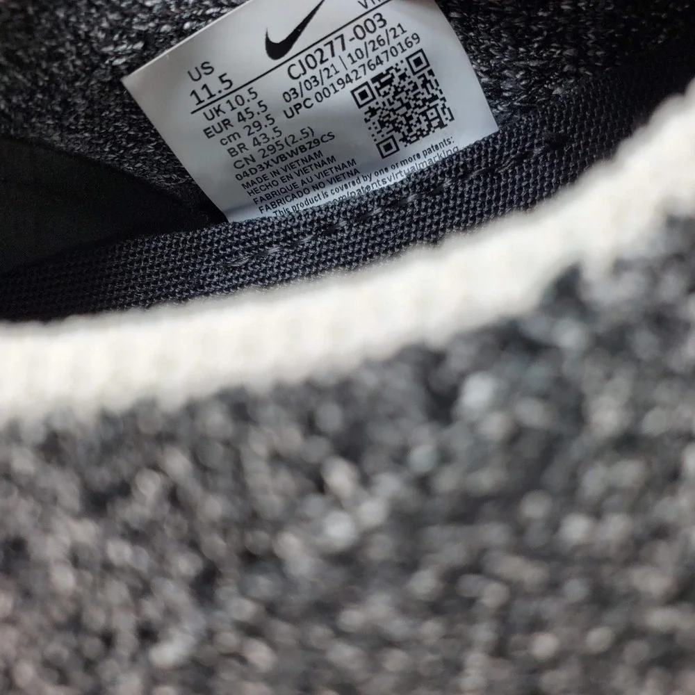 Nike React Phantom Run Flyknit 2 Mens 11.5 Black Grey Running Shoes CJ0277-003